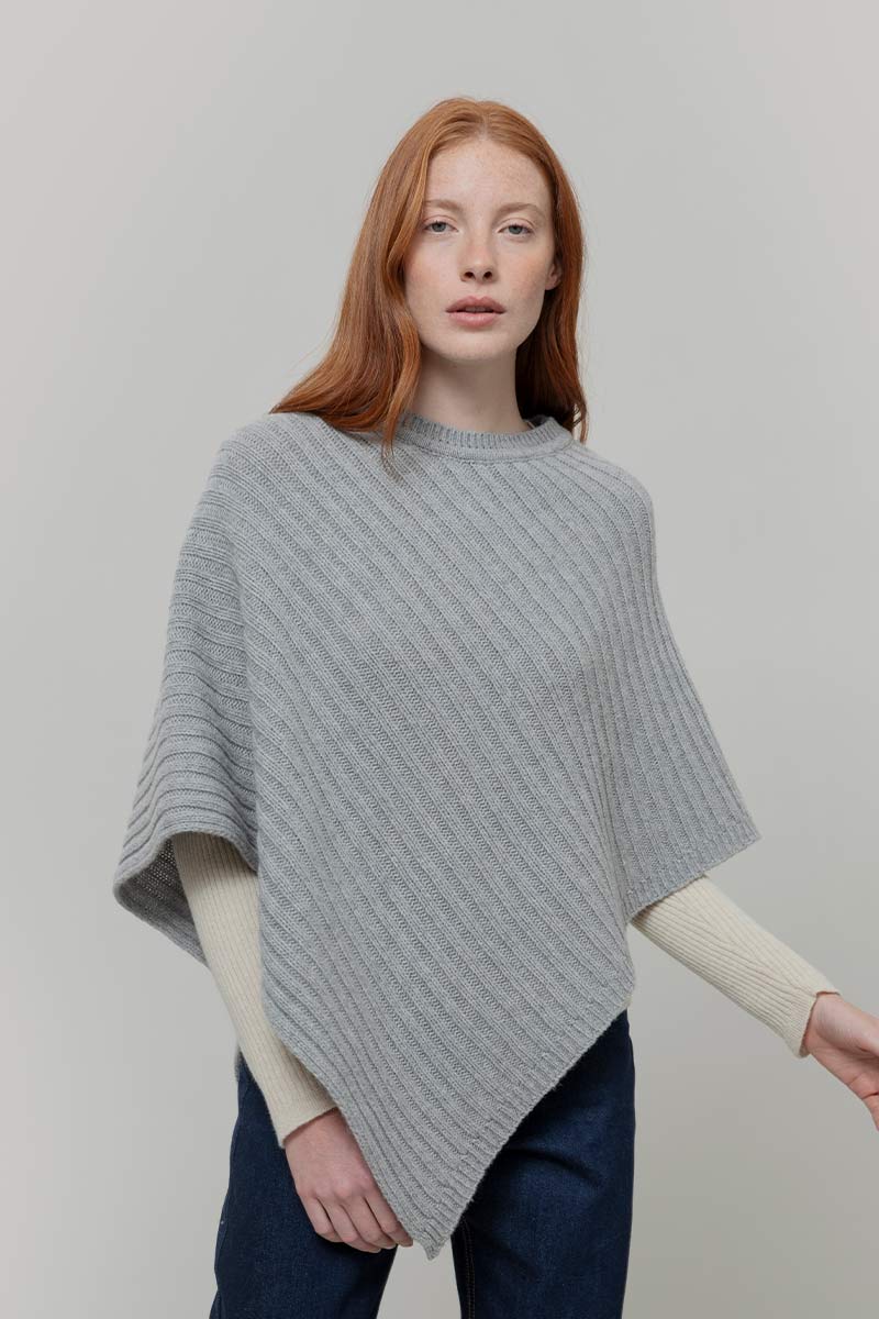 Poncho Donna Lana Rigenerata Mantella Linda - Rifò
Grigio Calce