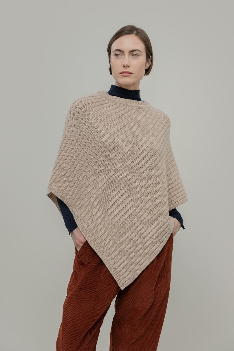 Mantella Donna Poncho Donna Lana Linda - Rifò Lab Moda circolare made in Italy