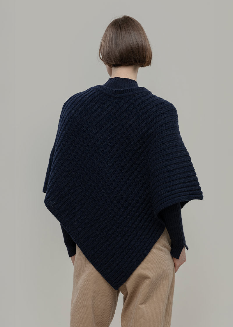 Mantella Donna Poncho Donna Lana Linda - Rifò Lab Moda circolare made in Italy