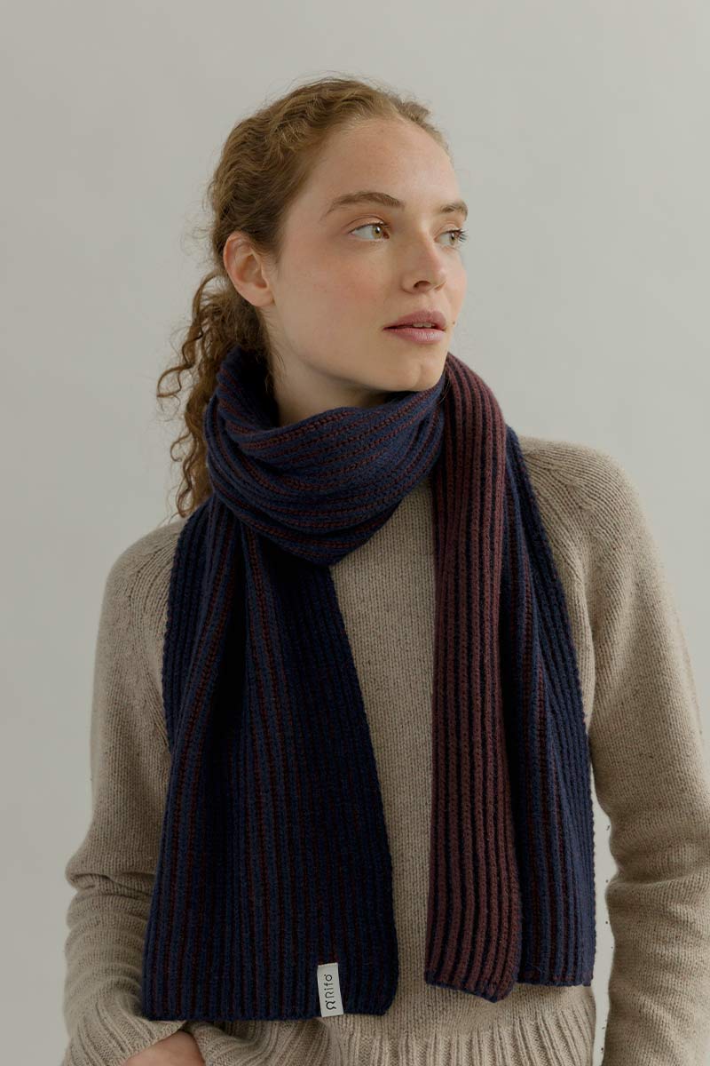 Sciarpa Cashmere Donna Uomo Rigenerato Blu Julia - Rifò Lab Moda circolare made in Italy