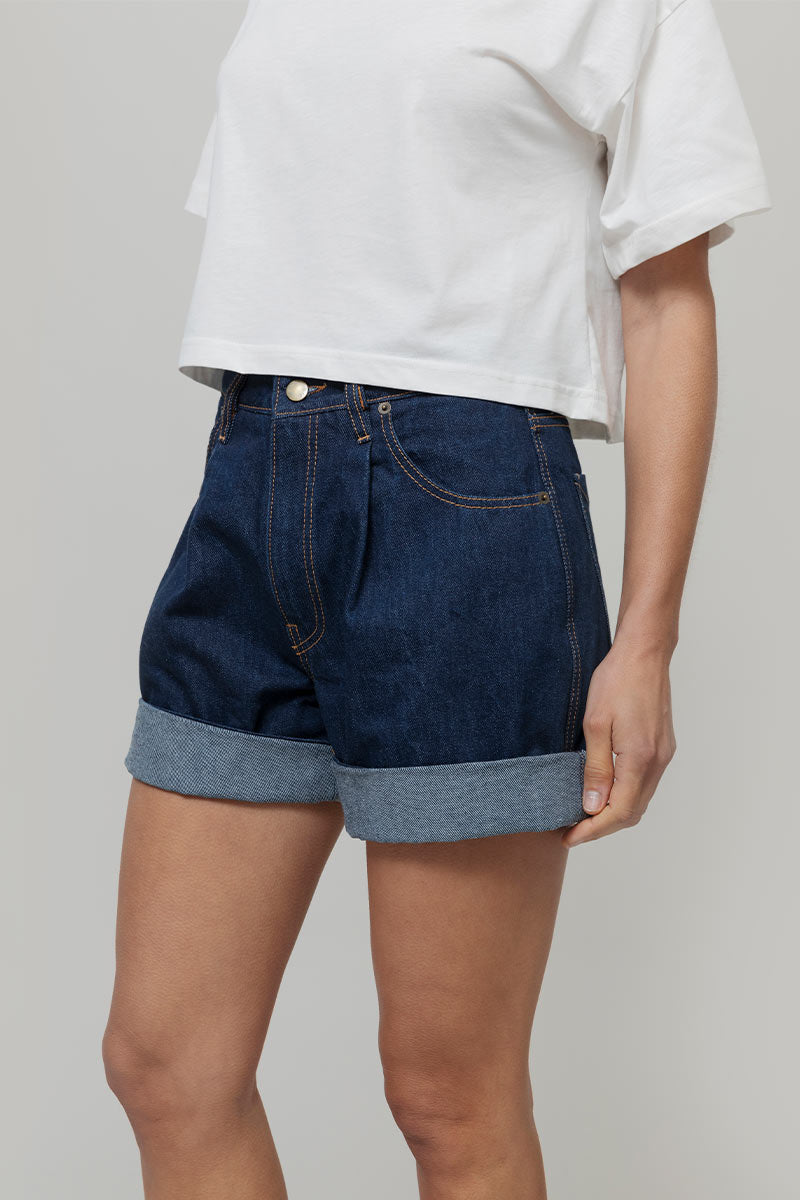 Shorts Donna Pantaloncini Jeans Riciclato Blu Enrica  - Rifò Lab Moda circolare made in Italy
