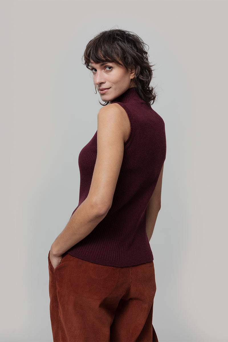 Gilet Donna Collo Alto Lana Riciclata Mariella  - Rifò Lab Moda circolare made in Italy
Viola Uva