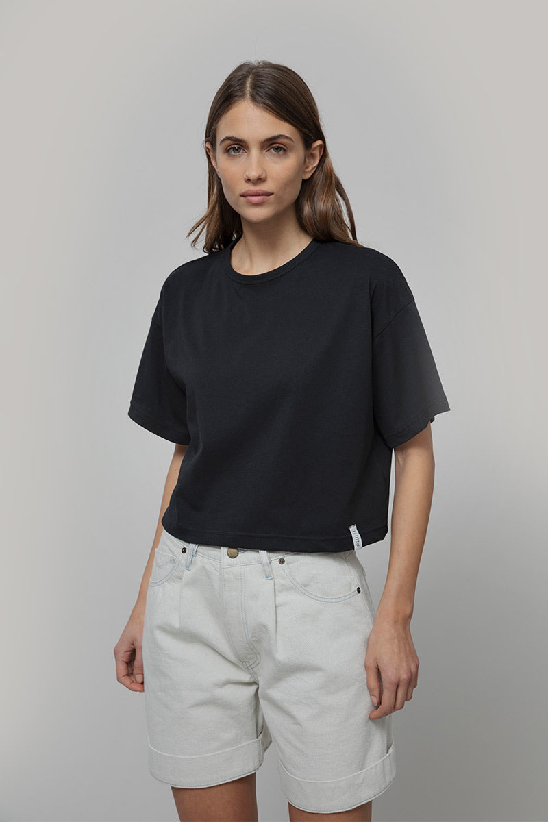 T Shirt Crop Top Donna Cotone Rigenerato Nera Alessia - Rifò